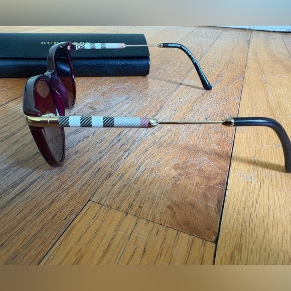 BURBERRY sunglasses - Picture 3 of 10